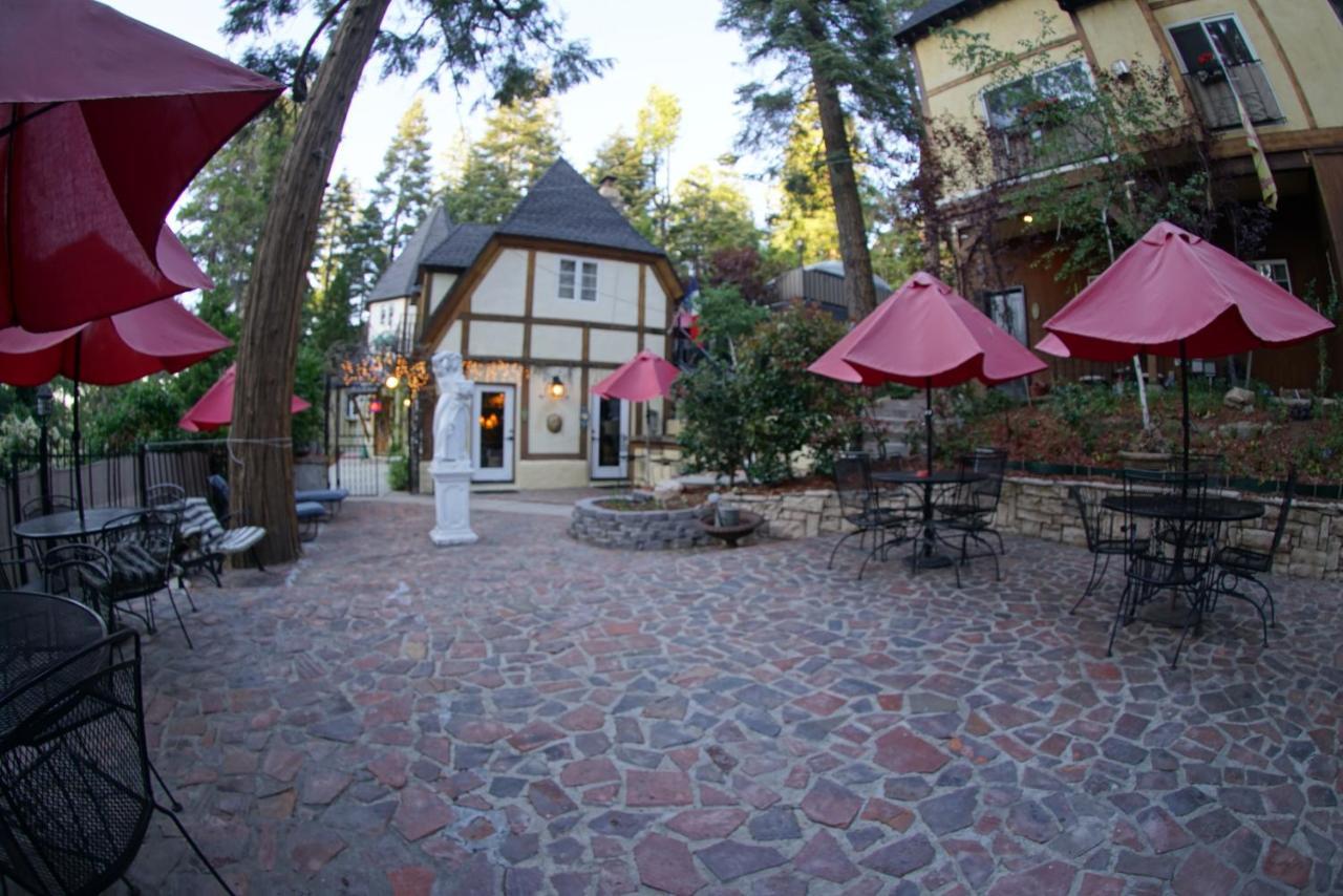 Fleur De Lac Europeran Inn เลคแอร์โรว์เฮด ภายนอก รูปภาพ