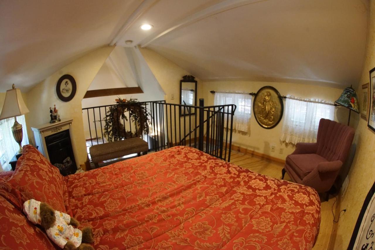 Fleur De Lac Europeran Inn เลคแอร์โรว์เฮด ภายนอก รูปภาพ